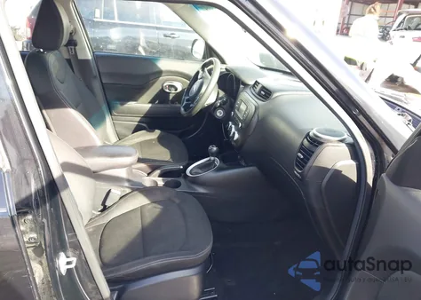 2016 Kia Soul z USA, uszkodzony, nr VIN KNDJN2A28G7381647